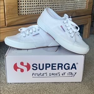 NWT Superga Classic Canvas Sneaker